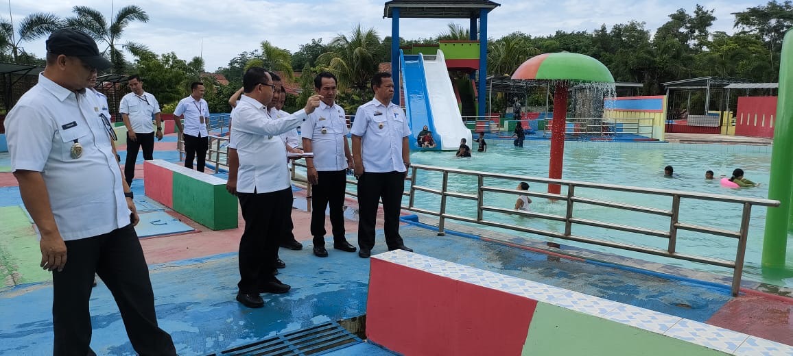 Jelang Libur Sekolah dan Nataru, Bupati Sulpakar dan Sekda Syamsudin Pantau Taman Kehati