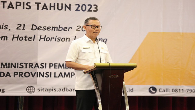 Sekdaprov Fahrizal Buka Rakornis Pengendalian Program dan Luncurkan Aplikasi Si-Tapis
