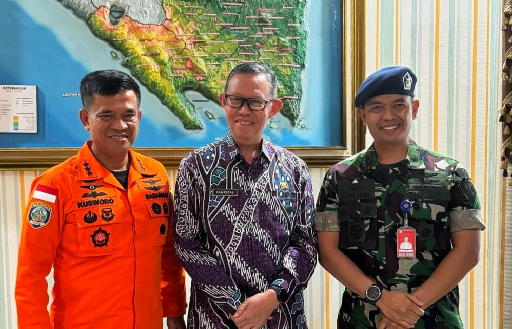 Sekdaprov Fahrizal Darminto Dampingi Kabasarnas Tinjau Posko Siaga Nataru