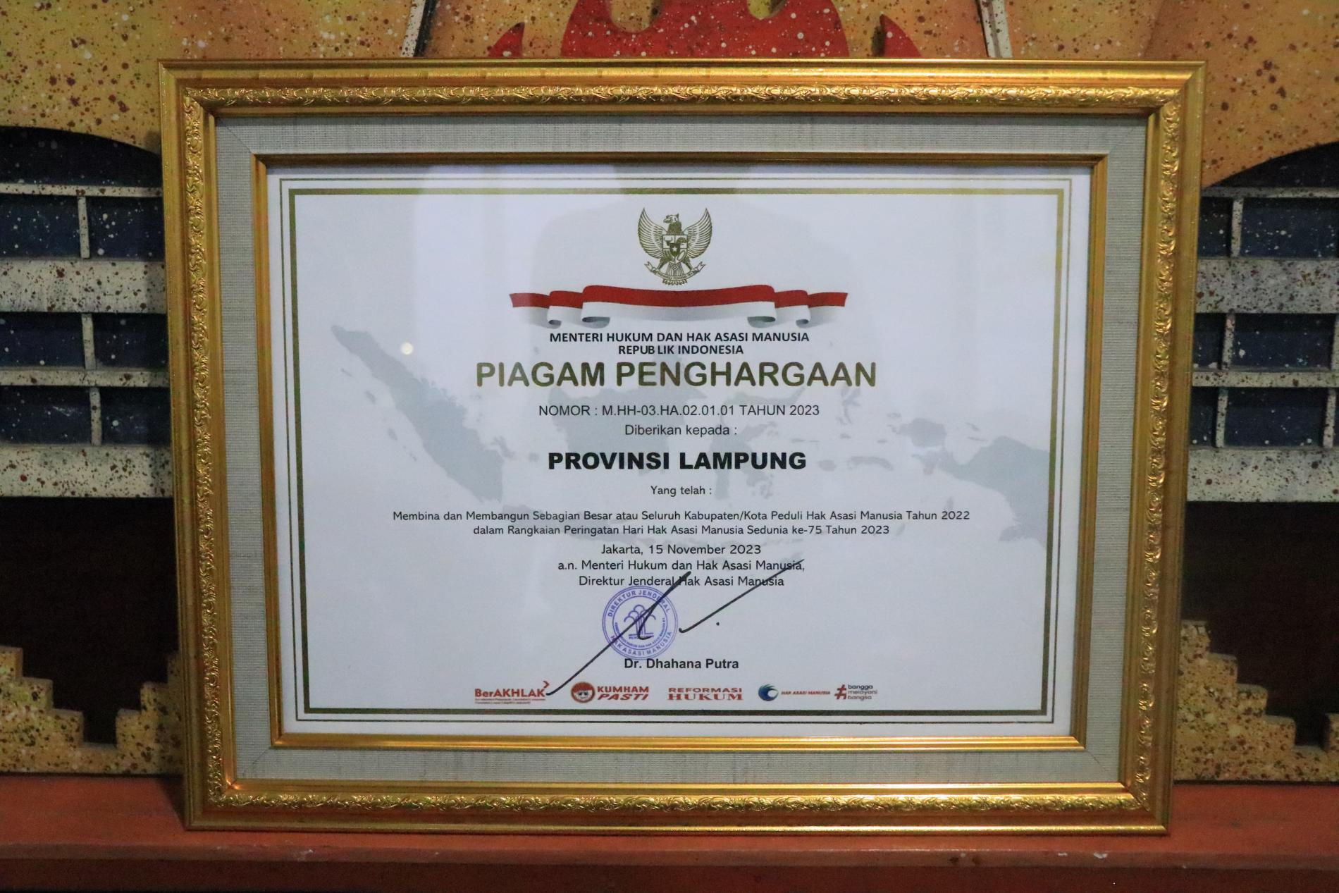 Peringatan Hari HAM Sedunia Ke-75, Gubernur Arinal Raih Penghargaan Provinsi