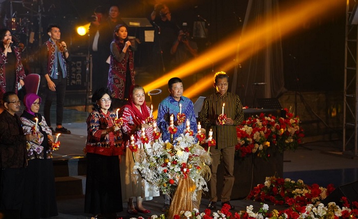 Sapa Ribuan Jemaat Gereja JKI Injil Kerajaan, Mbak Ita Ucapkan Selamat Natal