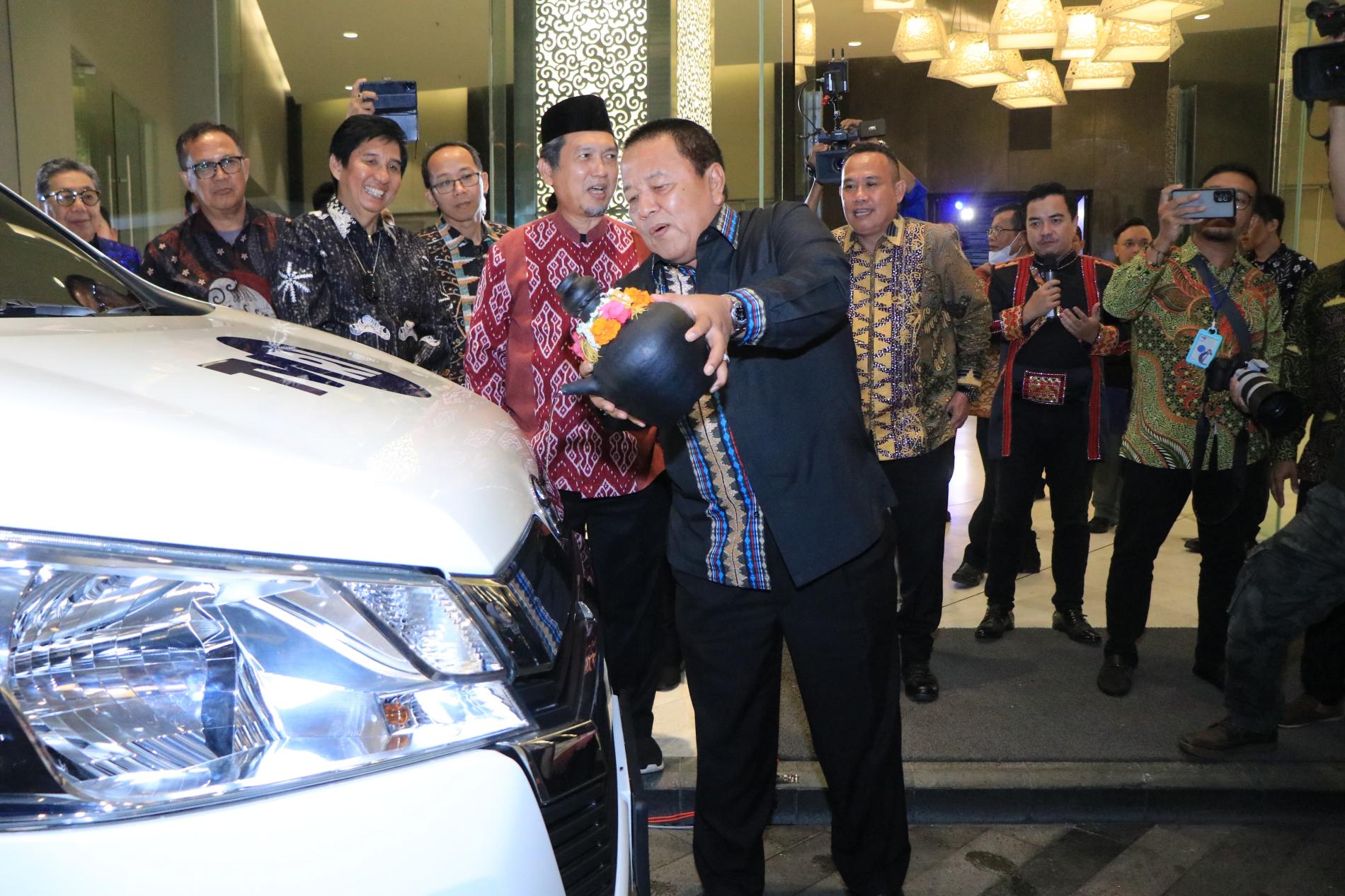 Gubernur Lampung Arinal Djunaidi Serahkan Aset Hibah Gedung Studio TVRI Lampung