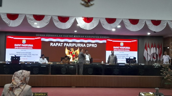 Raperda Penyertaan Modal BPR BKK Disetujui Bersama