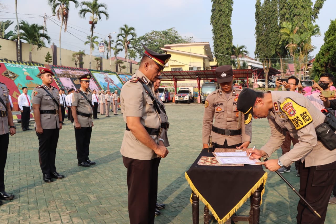Kapolres Tanggamus Pimpin Sertijab 5 Pejabat Polres Setempat