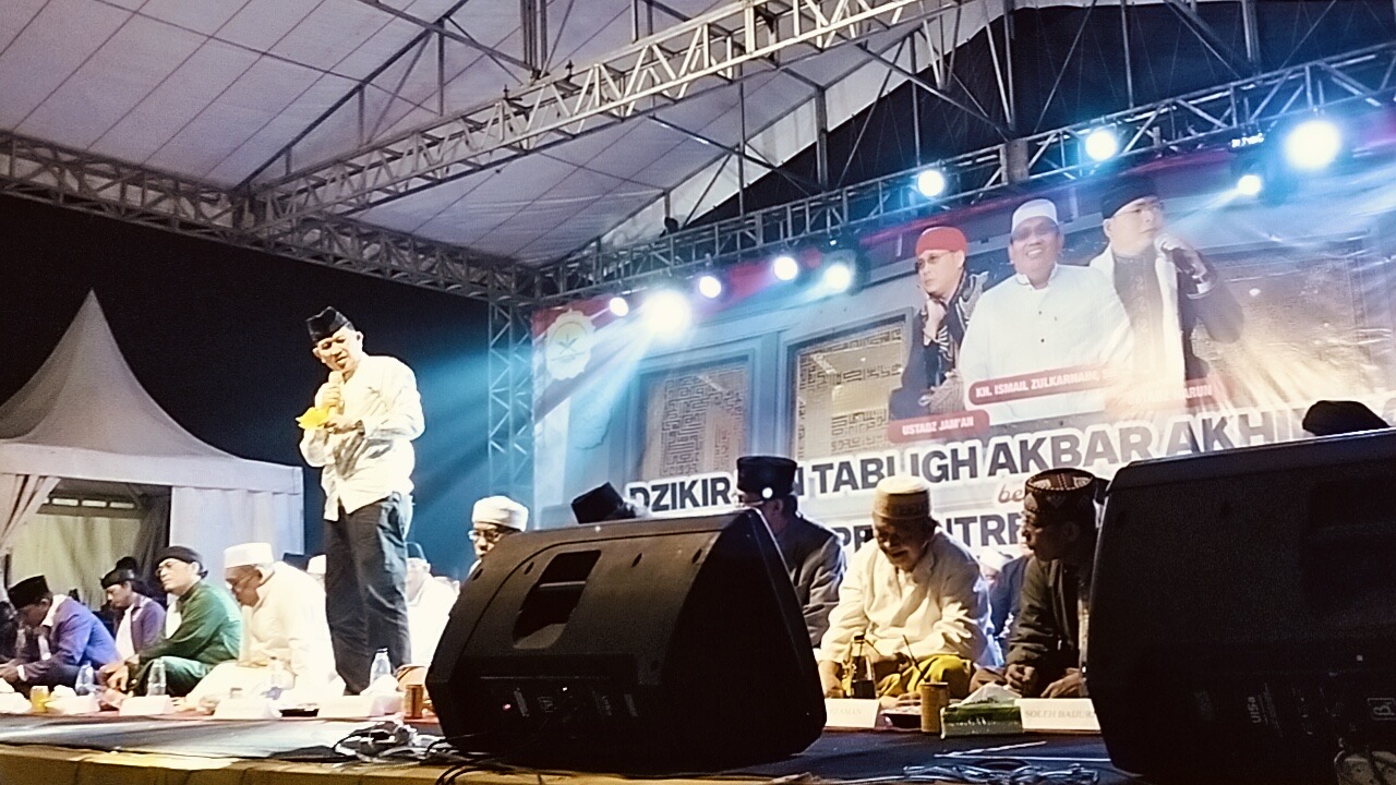 Pun Edward Lembutkan Hati Lewat Kisah Nabi dan Nasehat Leluhur