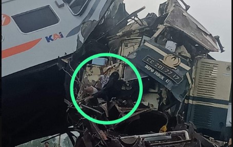 Adu Kambing KA Turangga Vs Komuter Bandung Raya, Netizen Curiga Sistem Interlock Tak Berfungsi, Maksudnya Apa?