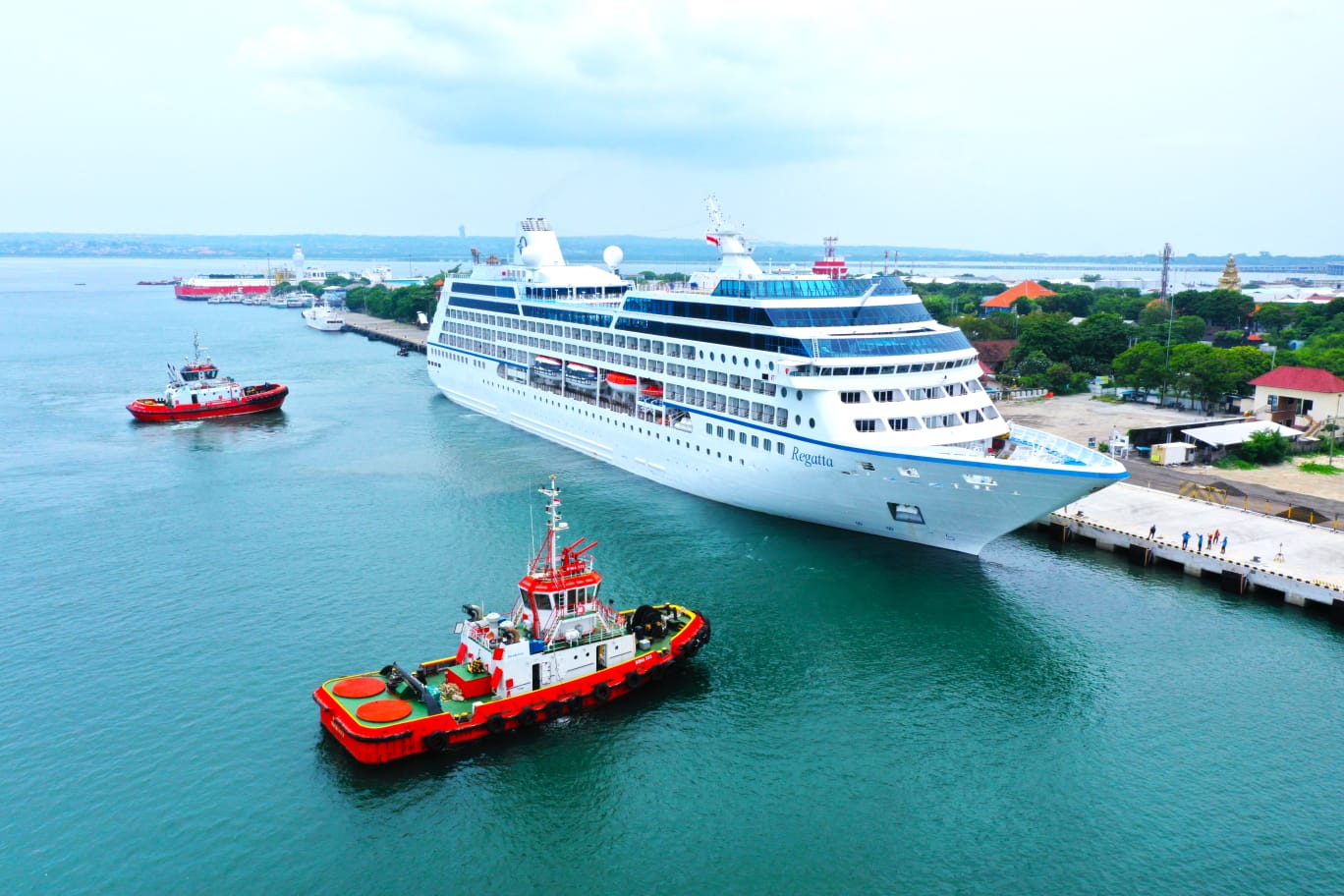 Pelabuhan Benoa Sukses Layani Turn Around 4400 Penumpang Cruise Celebrity Millenium