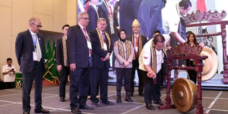 Gubernur Arinal Buka Konferwil Ikatan Notaris Indonesia Lampung