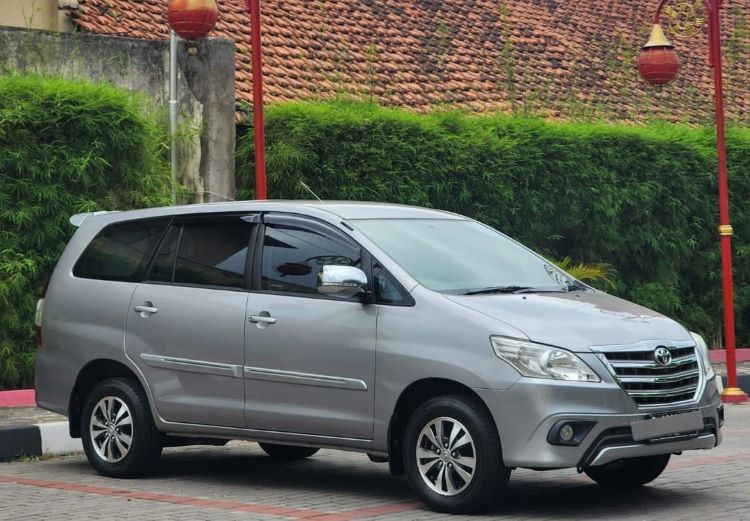 Diam Berdebu, Gerak Kuras SPBU, Benarkah Kijang Innova Boros BBM?