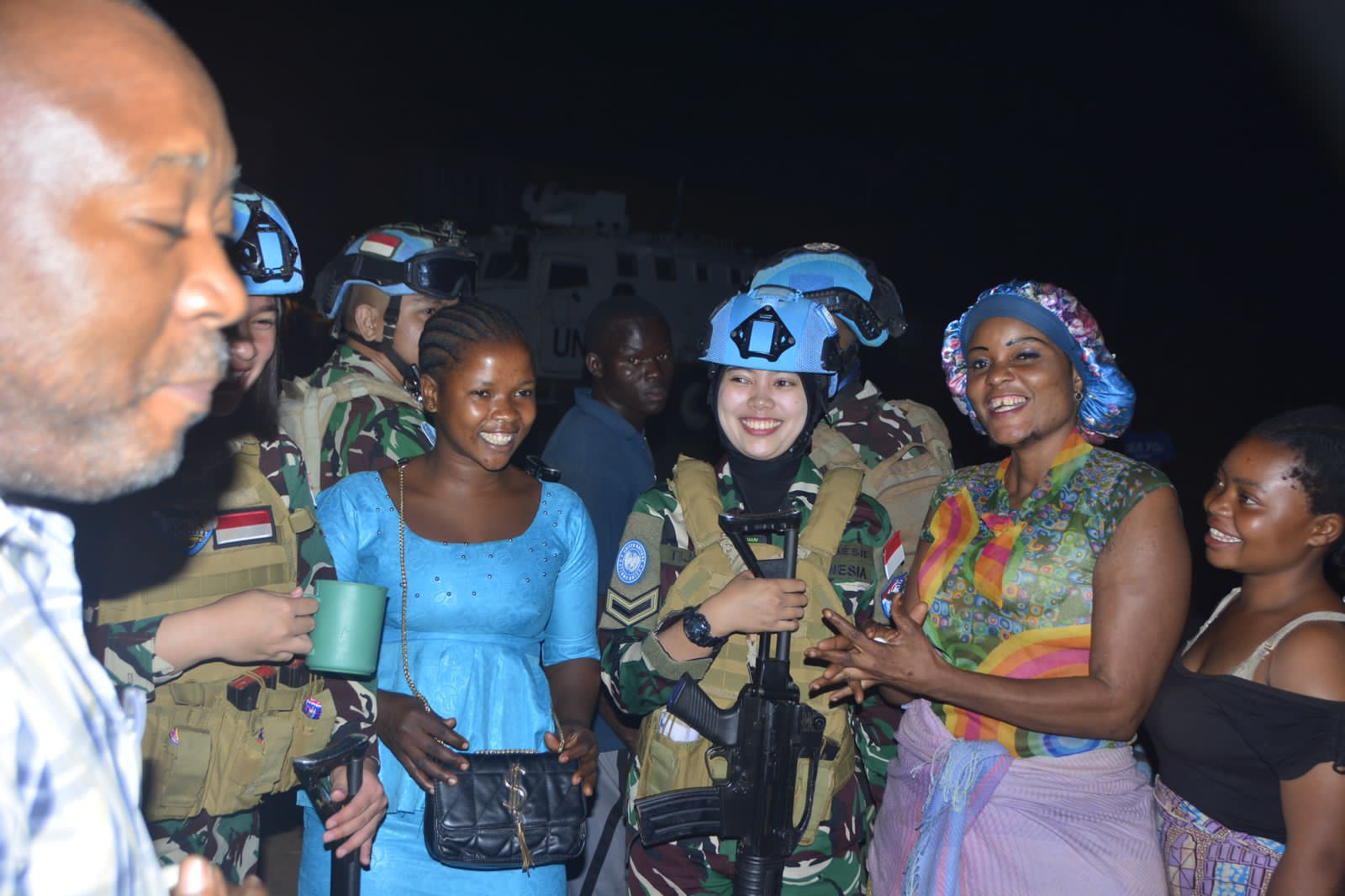 Cegah Kekerasan Terhadap Wanita dan Anak Afrika, Female Peacekeepers Indo RDB Laksanakan Night Vehicle Patrol