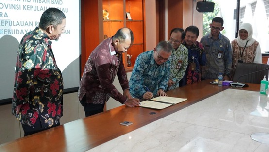 Kemendikbudristek Terima Hibah Sebidang Tanah 1000 Meter dari Pemerintah Provinsi Kepulauan Riau