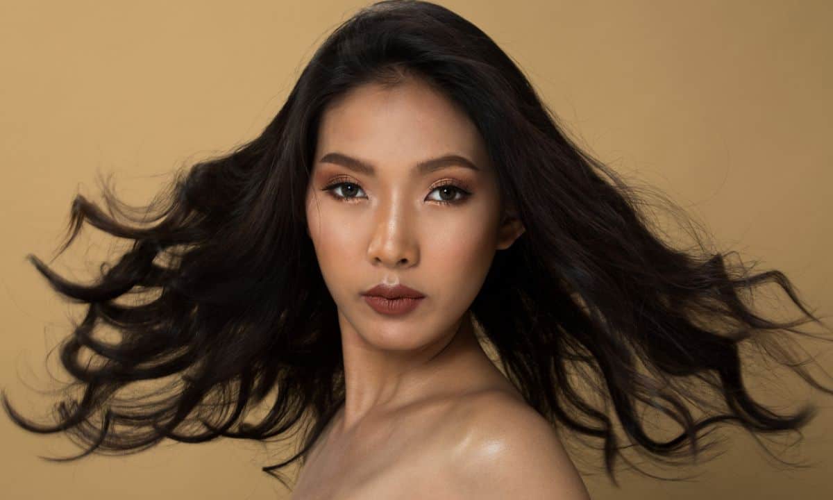 Rekomendasi Lipstik untuk Kulit Sawo Matang