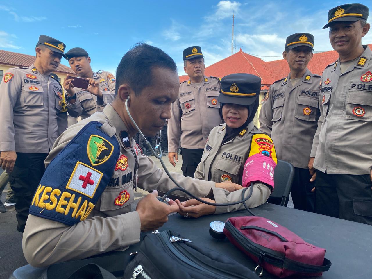 Personel Operasi Mantap Brata Candi 2024 Polres Purbalingga Terus Dipantau Kesehatannya 