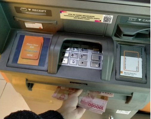 Cara Ambil Uang Tanpa Kartu ATM BRI, Mudah!