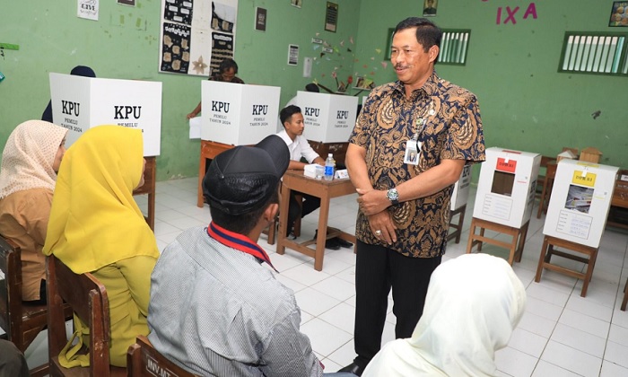 Meski Hujan, Masyarakat Demak Antusias Ikuti Pemilu Susulan