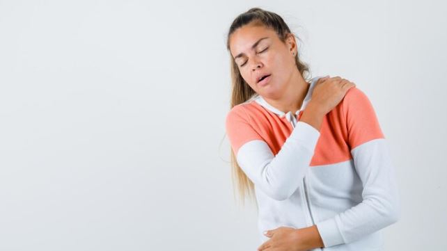 Lelah Aktivitas! 7 Cara Mengatasi Pegal-Pegal Secara Alami