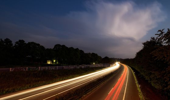 Gelapnya Jalan Raya di Malam Hari Bisa Berisiko Kecelakaan 