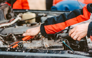 Cara Mengatasi Aki Mobil Soak