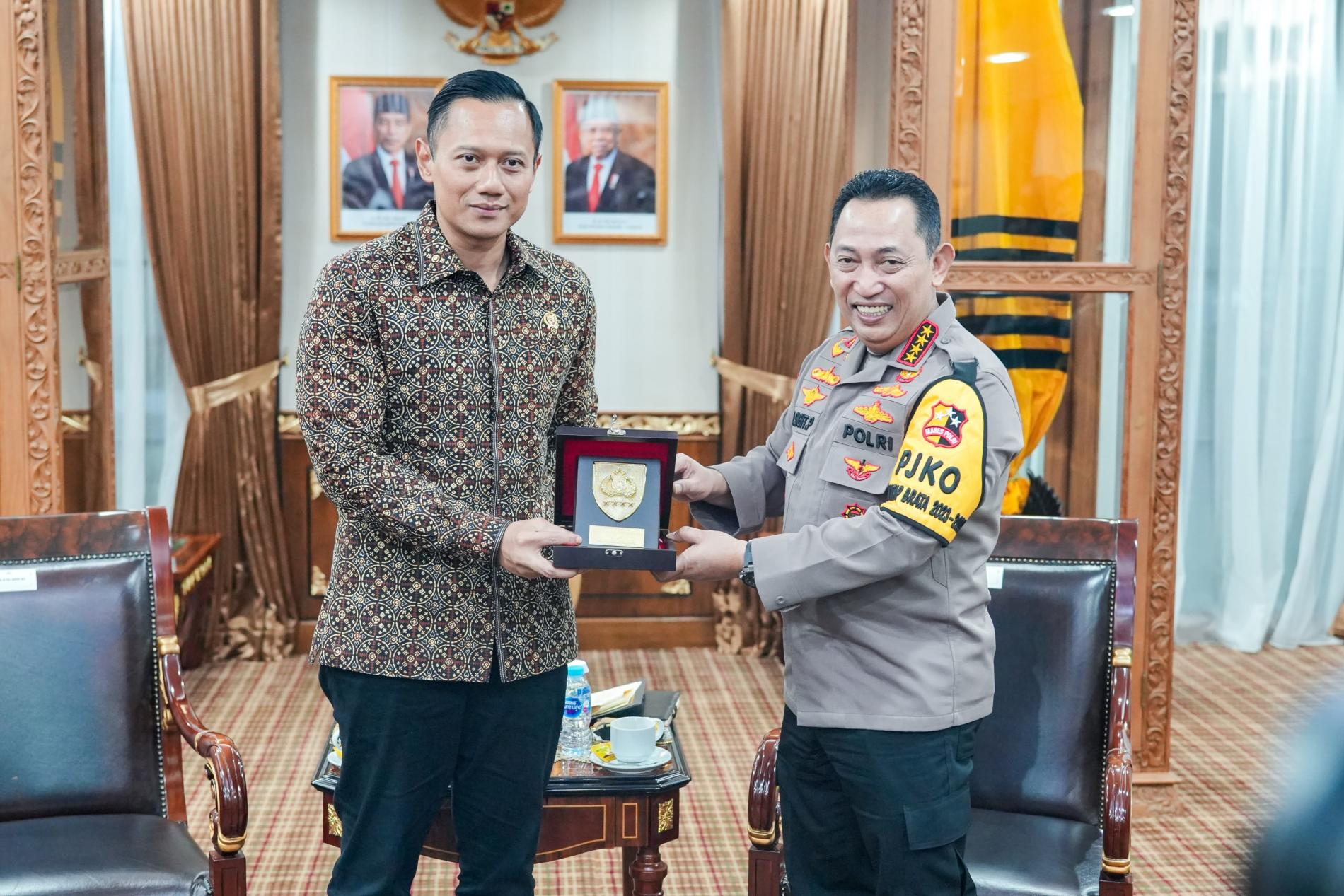 Menteri ATR/Kepala BPN Kunjungi Kapolri, Perkuat Sinergi demi Meminimalisir Potensi Kerugian Negara