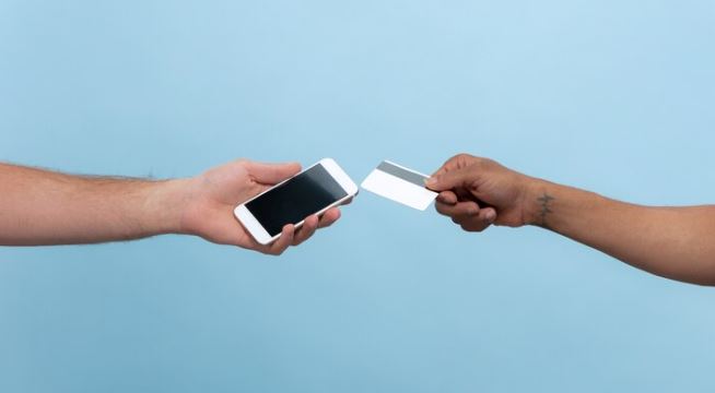 Perbedaan Antara Pembayaran Melalui PayPal dan Payoneer, Bagus yang Mana?