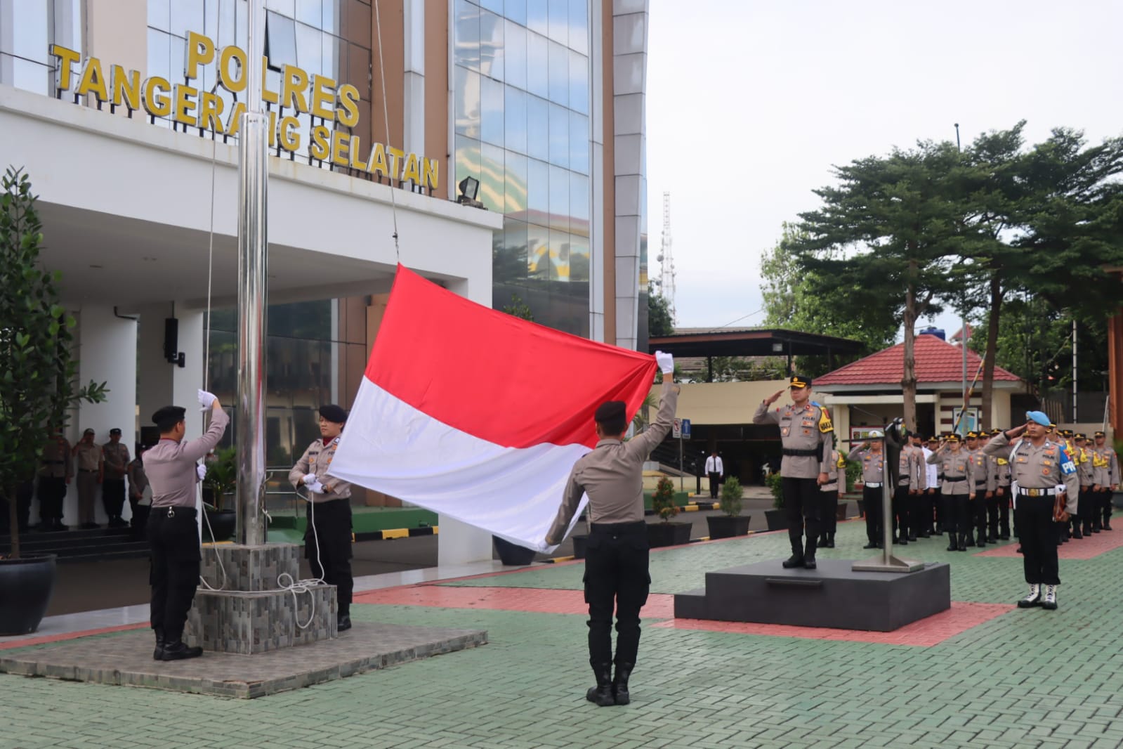 Wakapolres Tangsel Pimpin Upacara Hari Kesadaran Nasional