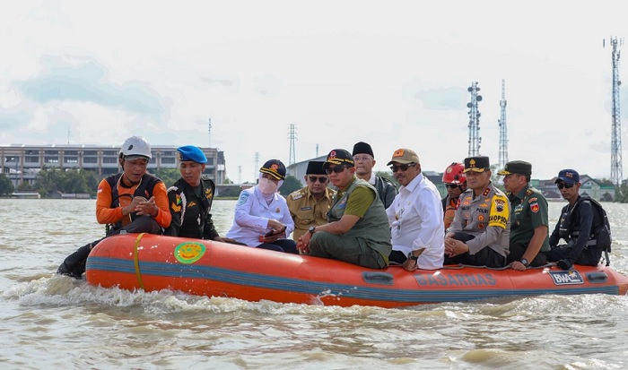 Tinjau Banjir Jepara dan Demak, Nana Minta Tanggul Sungai Perlu Dievaluasi