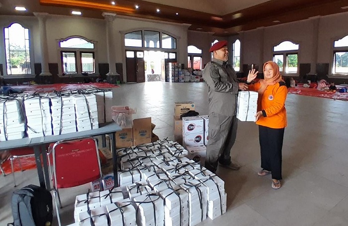 Korwil BIN Demak Berbagi, Sasar Relawan dan Pengungsi Banjir