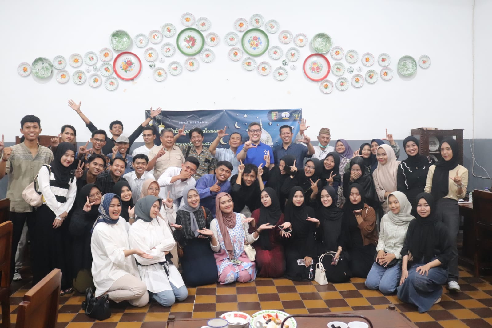 Kamapala Semarang dan Keluarga Seandanan Gelar Bukber di Semarang