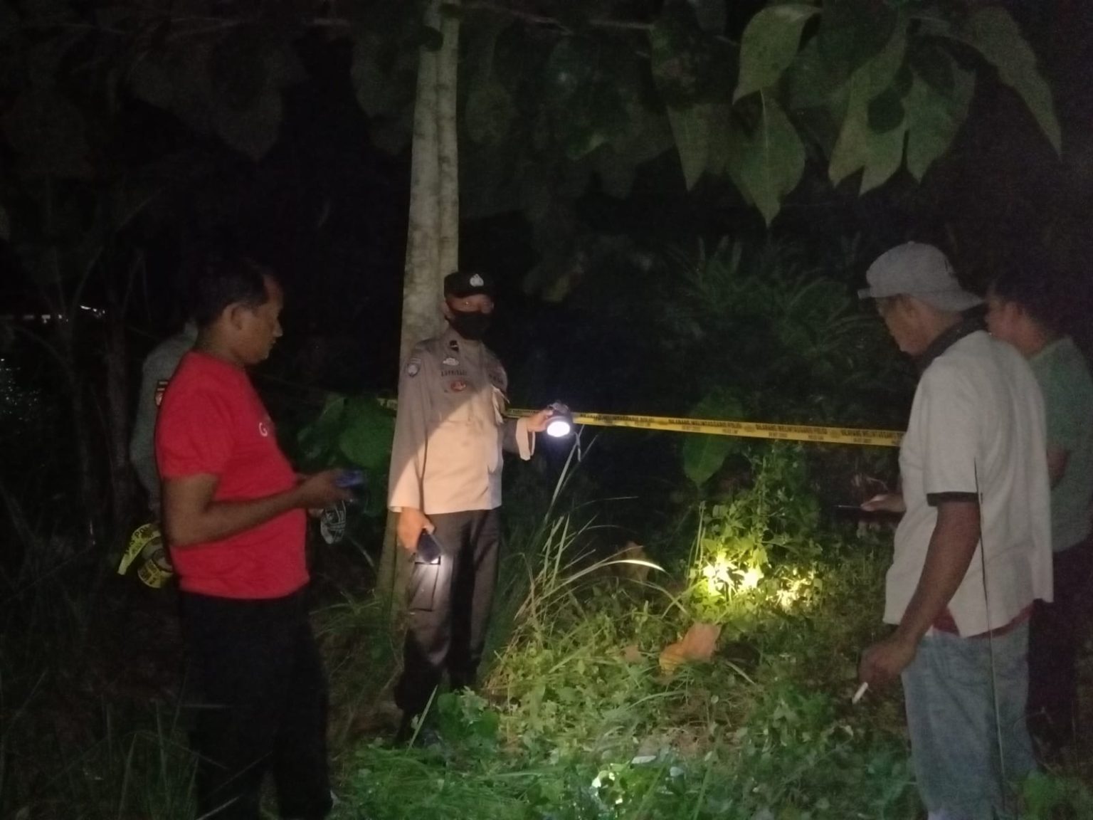 Pencari Rumput Di Lamtim Temukan Bangkai Manusia.