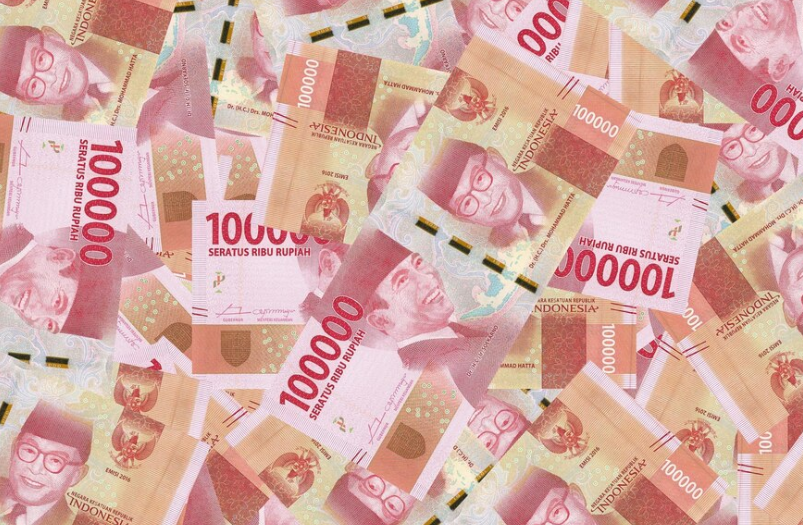 Perbedaan Uang 100 Ribu Asli dan Palsu