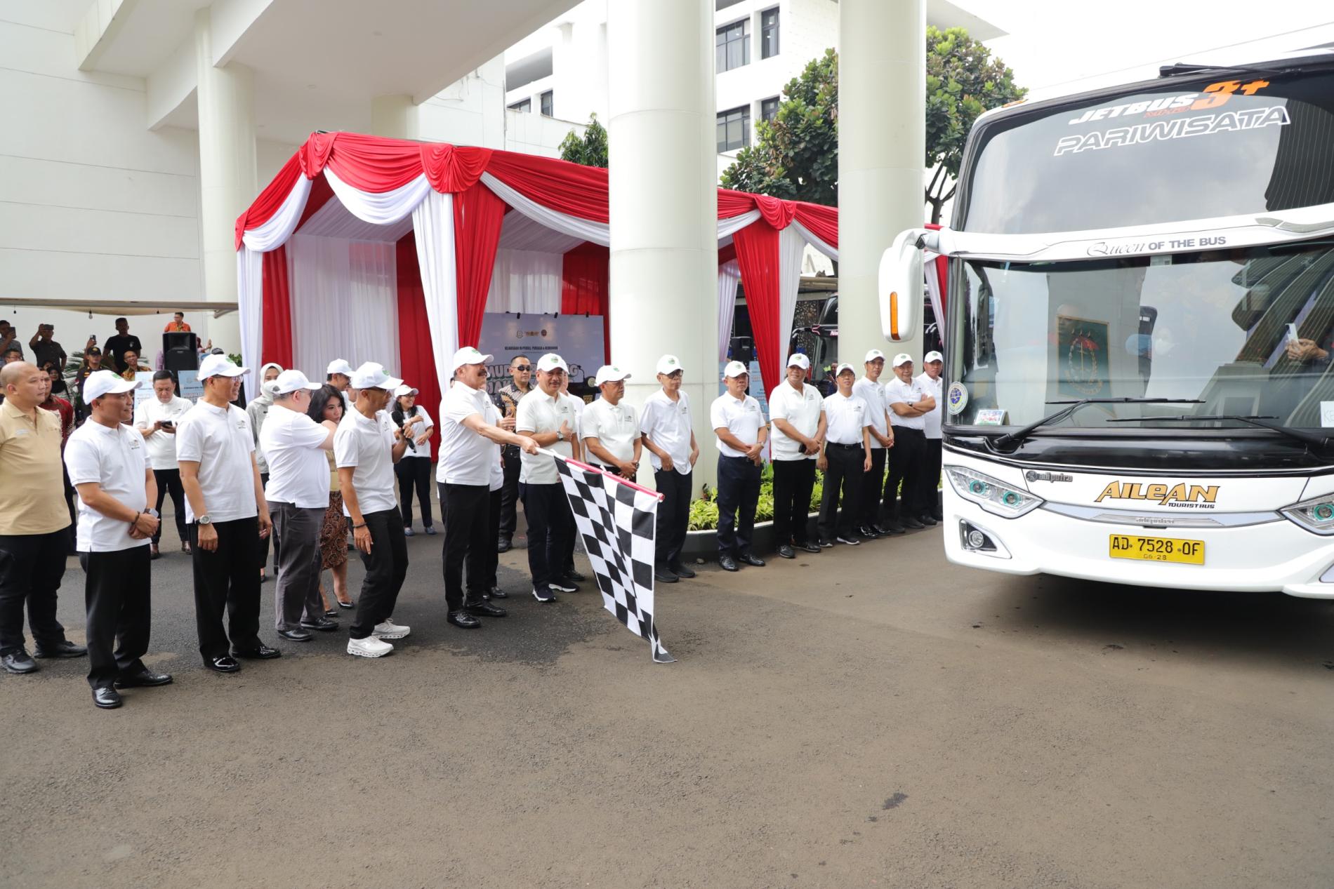 Jaksa Agung ST Burhanuddin Lepas Mudik Bareng Jaksa Agung 2024