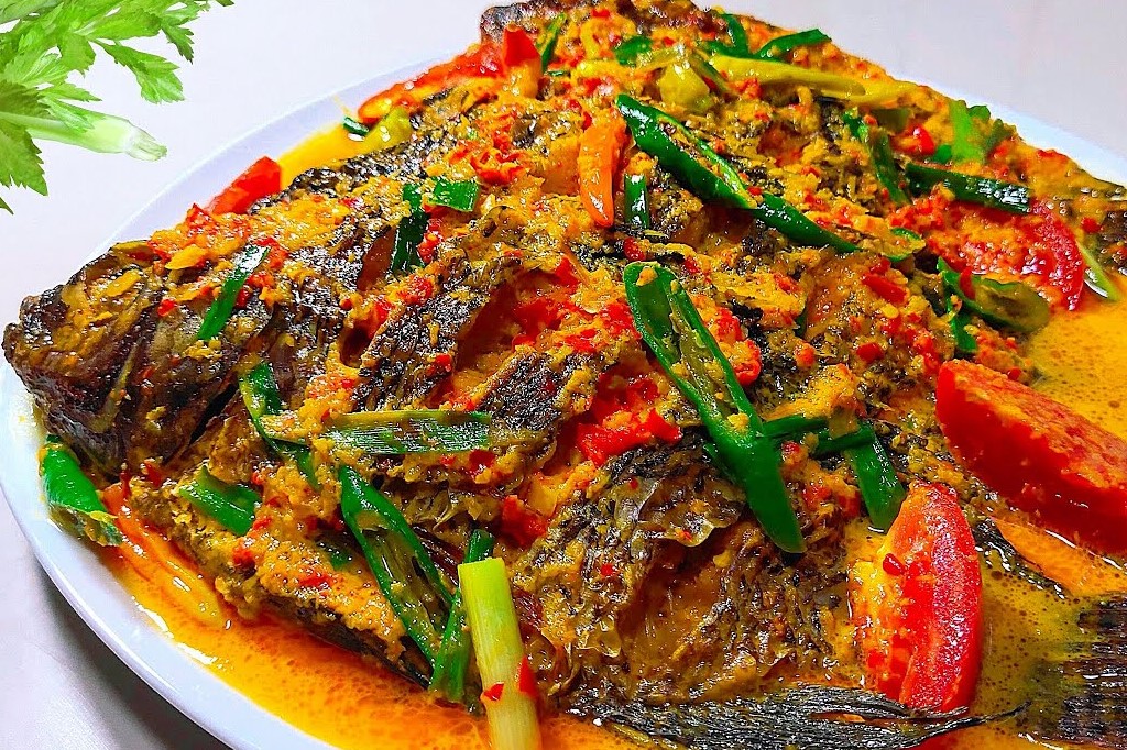 Resep Ikan Nila dengan Bumbu yang Berlimpah