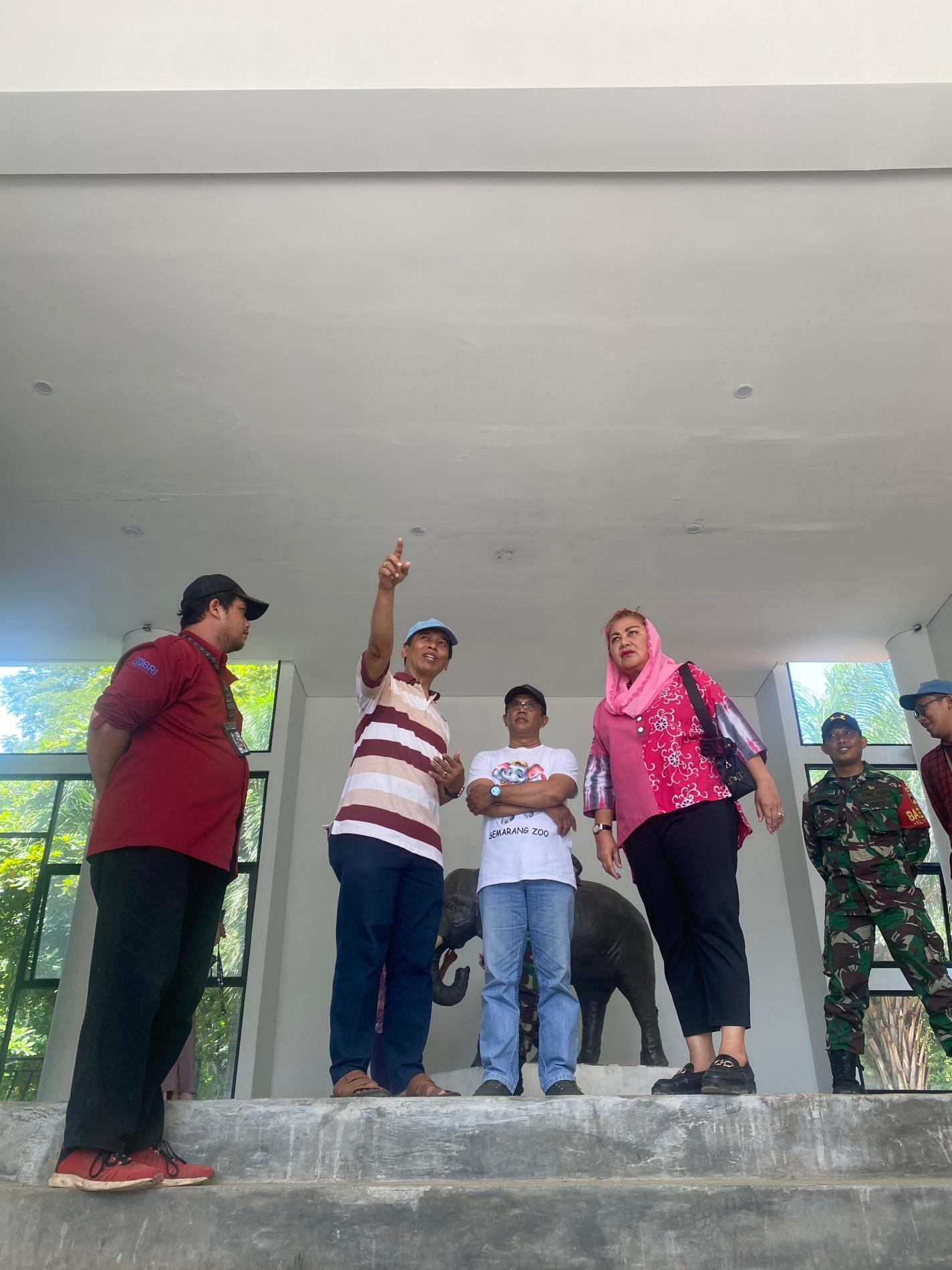 Mbak Ita Kecewa Manajemen Semarang Zoo Tak Siap Hadapi Momen Libur Lebaran