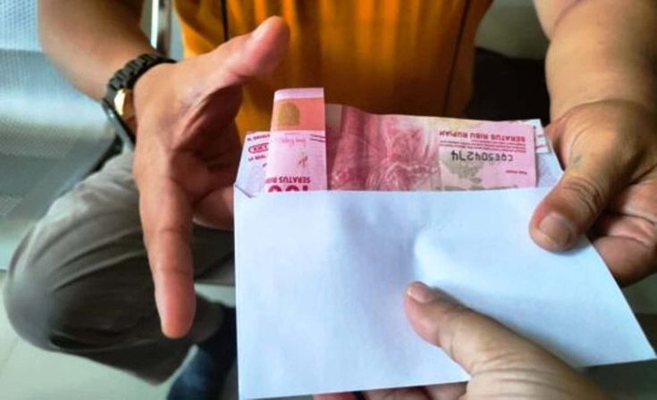 Rahasia Mengatur Uang 100 Ribu Sehari: Hidup Hemat, Bebas Stres!