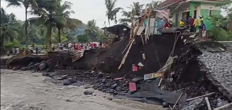 Update Banjir Lahar Dingin Semeru Lumajang, Memutus Tiga Jembatan Wilayah Candipuro