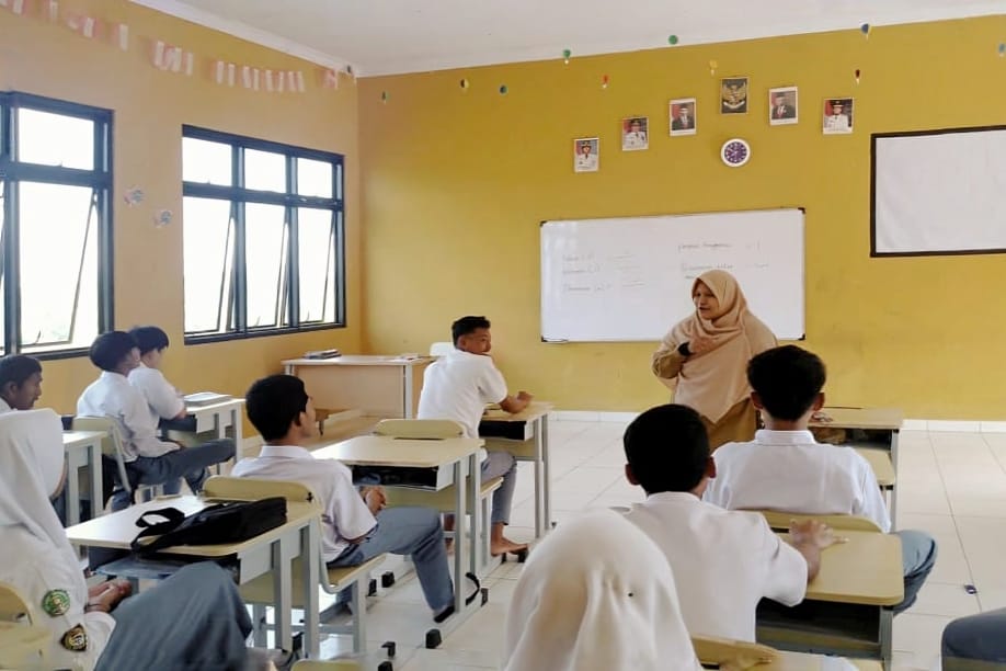 Cerita Anak Penerima PKH, Sekarang Menjadi PPPK Guru
