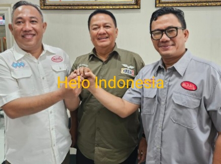 Ditemani Junaidi Demokrat, Bacagub Umar Ahmad Temui Thomas Riska