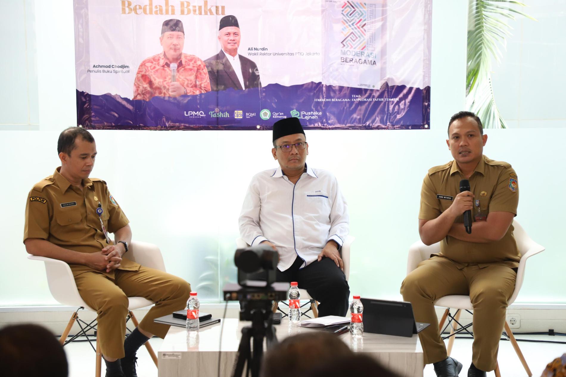 Bedah Buku Moderasi Beragama, Puspen Kemendagri Harap Nilai Moderasi Lebih Dipahami Masyarakat Luas