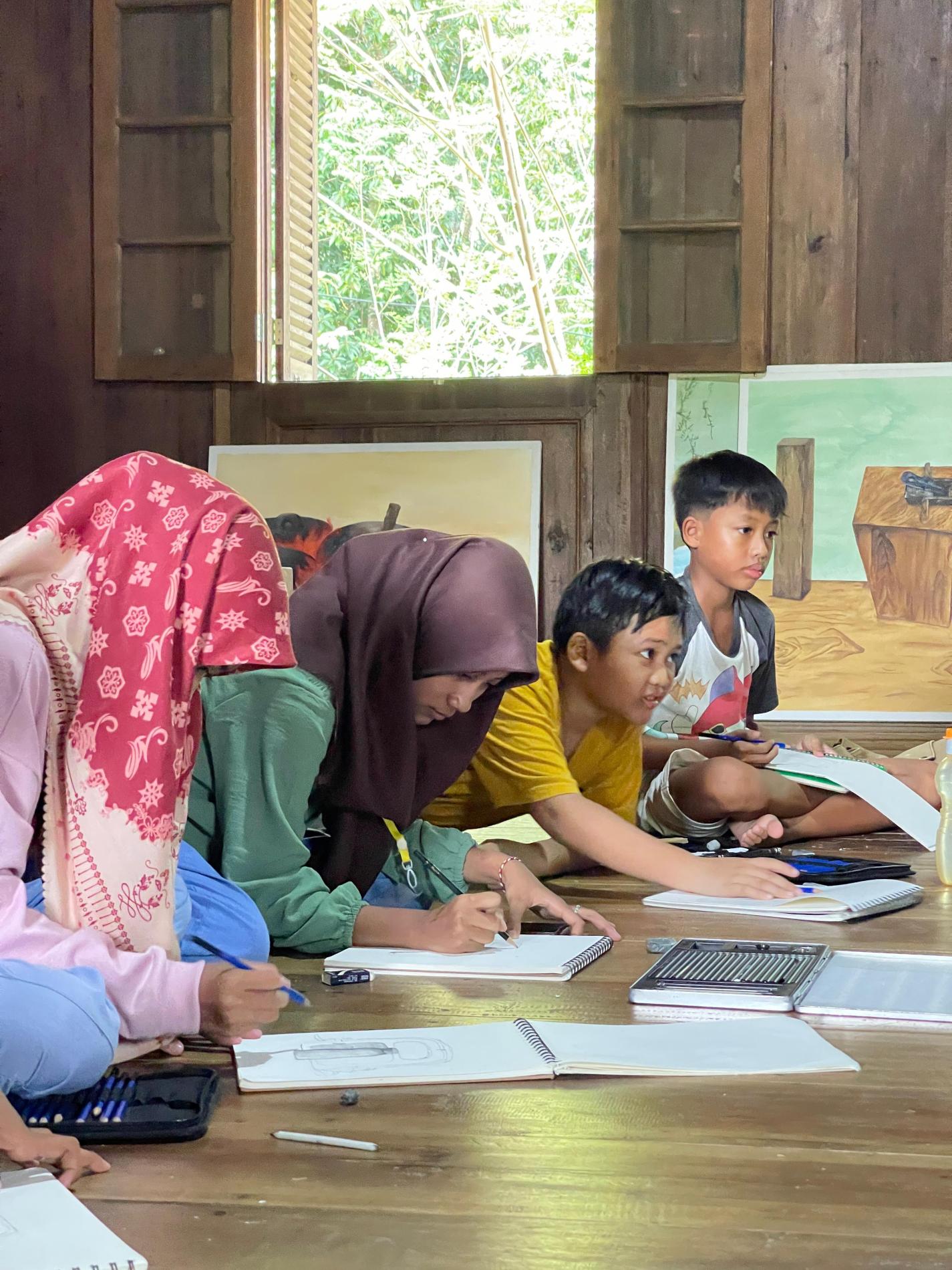 Anasir Pameran Seni Rupa Sekolah Seni Tubaba di Smiljan Space