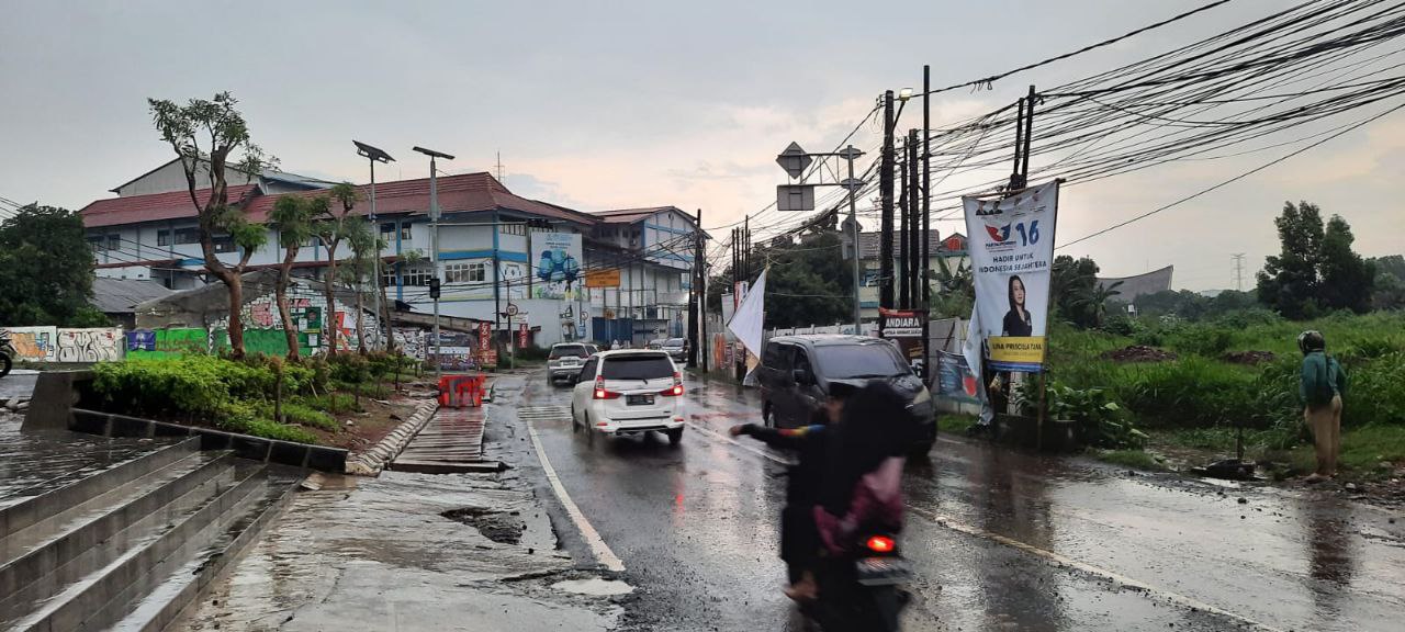 Jalan Maruga Ditinggikan, Pengguna Jalan Diimbau Berhati-hati Saat Melintas