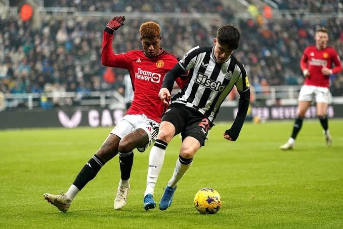 LINK Live Streaming Liga Inggris 2023/2024 : Manchester United vs Newcastle United, Pukul 02.00 WIB Dini Hari