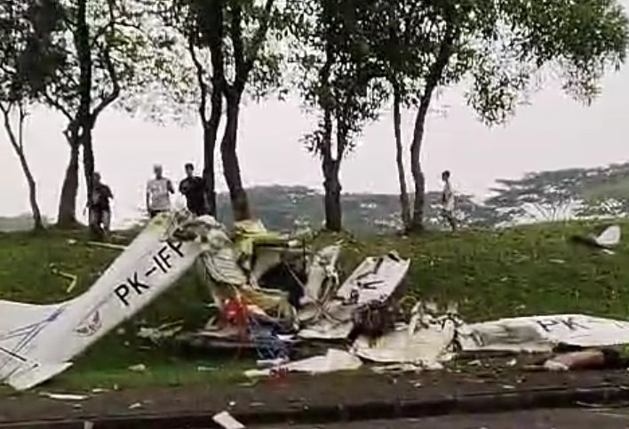 Dugaan Sementara Pesawat Jatuh di BSD City Serpong Karena Faktor Cuaca Buruk
