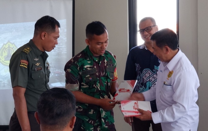 Tim Dosen Magister Hukum USM Adakan Sosialisasi Hukum di Kelurahan Plombokan