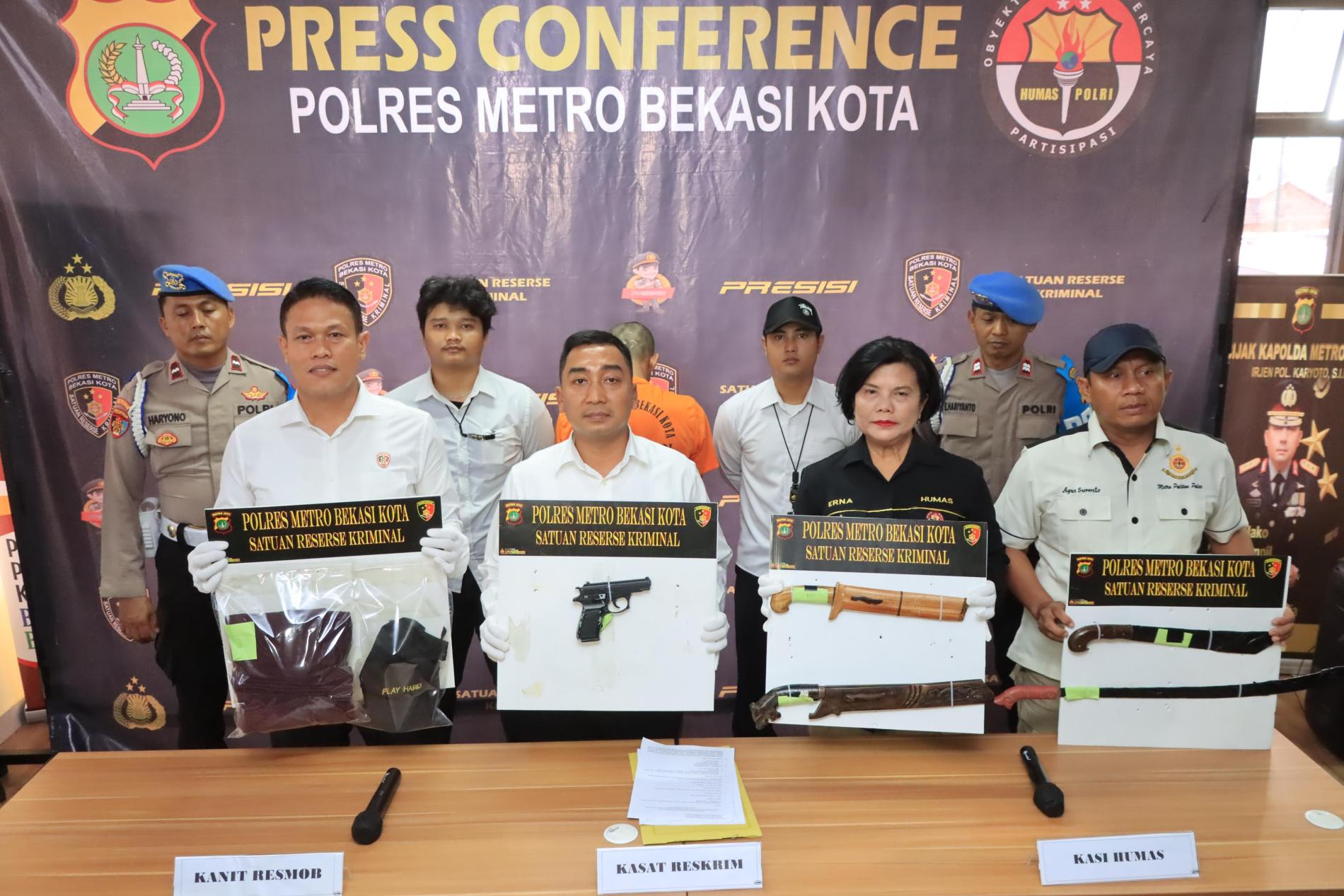 Perampokan Minimarket