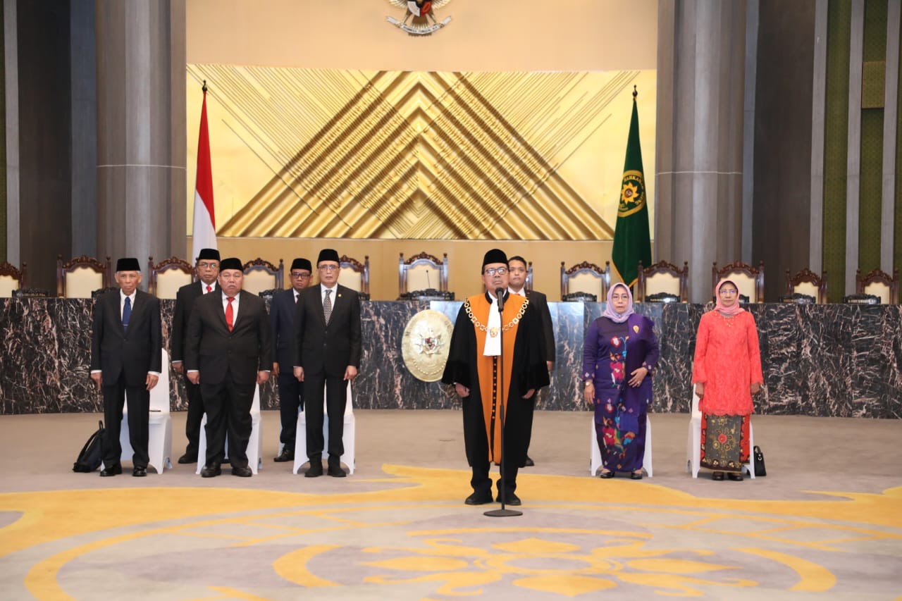 Kedudukan dan Jabatan Tidak Abadi, Hal itu Disampaikan KMA saat Lepas 3 Purna Bakti KPTA