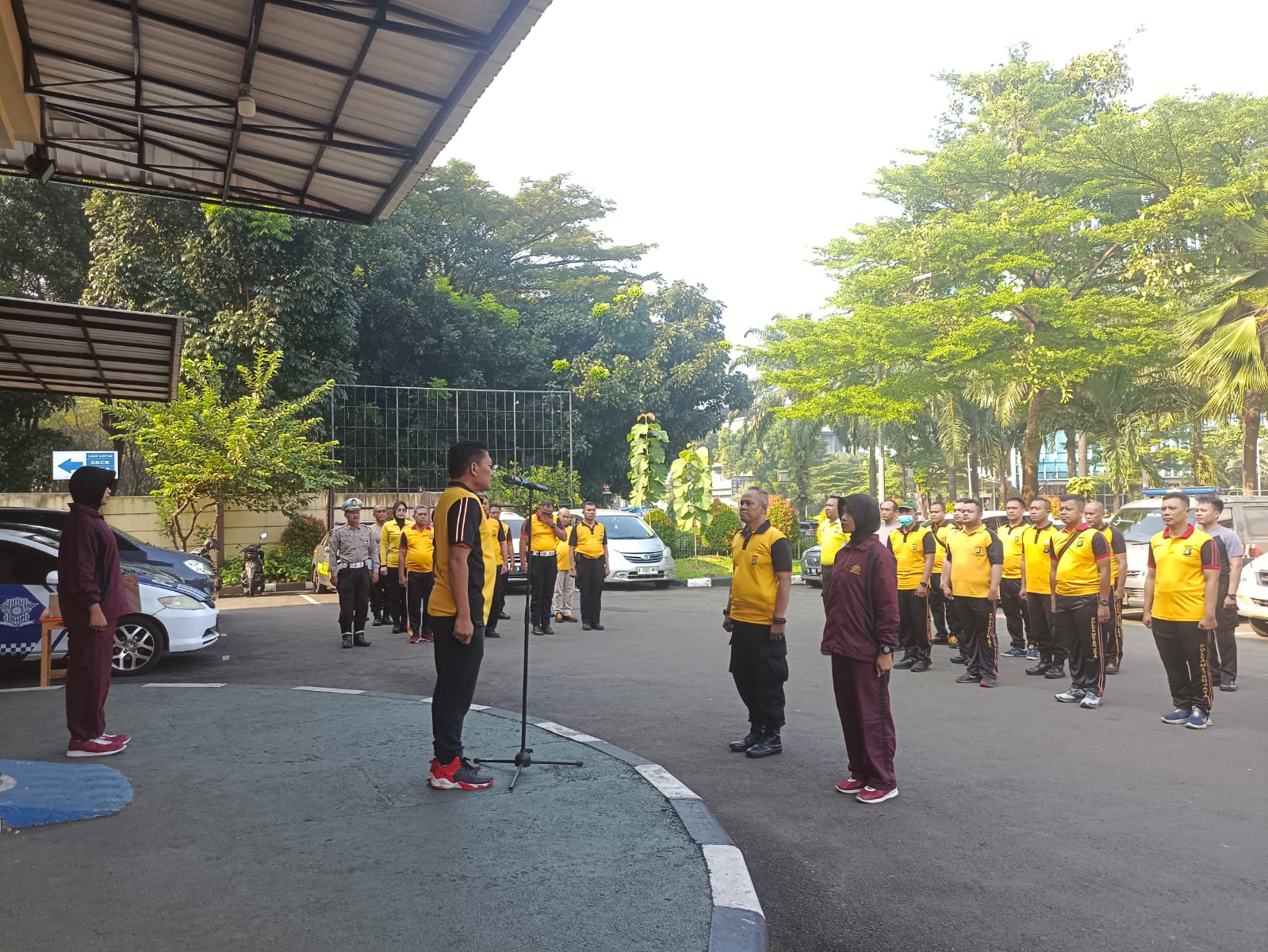 Wakapolsek Serpong AKP James Herizanto SH, MH Pimpin Apel Pagi Siswi Latja Lanjut Olahraga Pagi