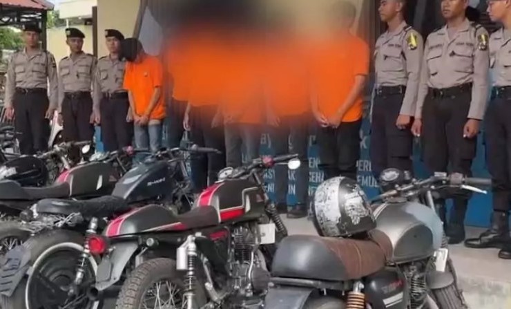 Pelaku Pengeroyokan