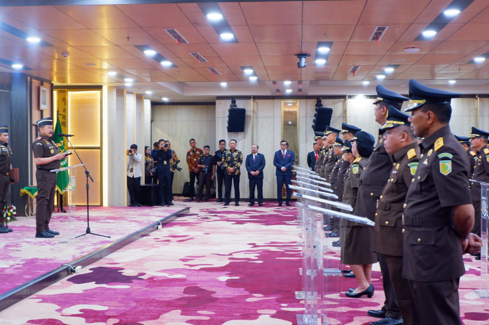 Jaksa Agung Lantik Jampidum, Kejati dan Pejabat Eselon II