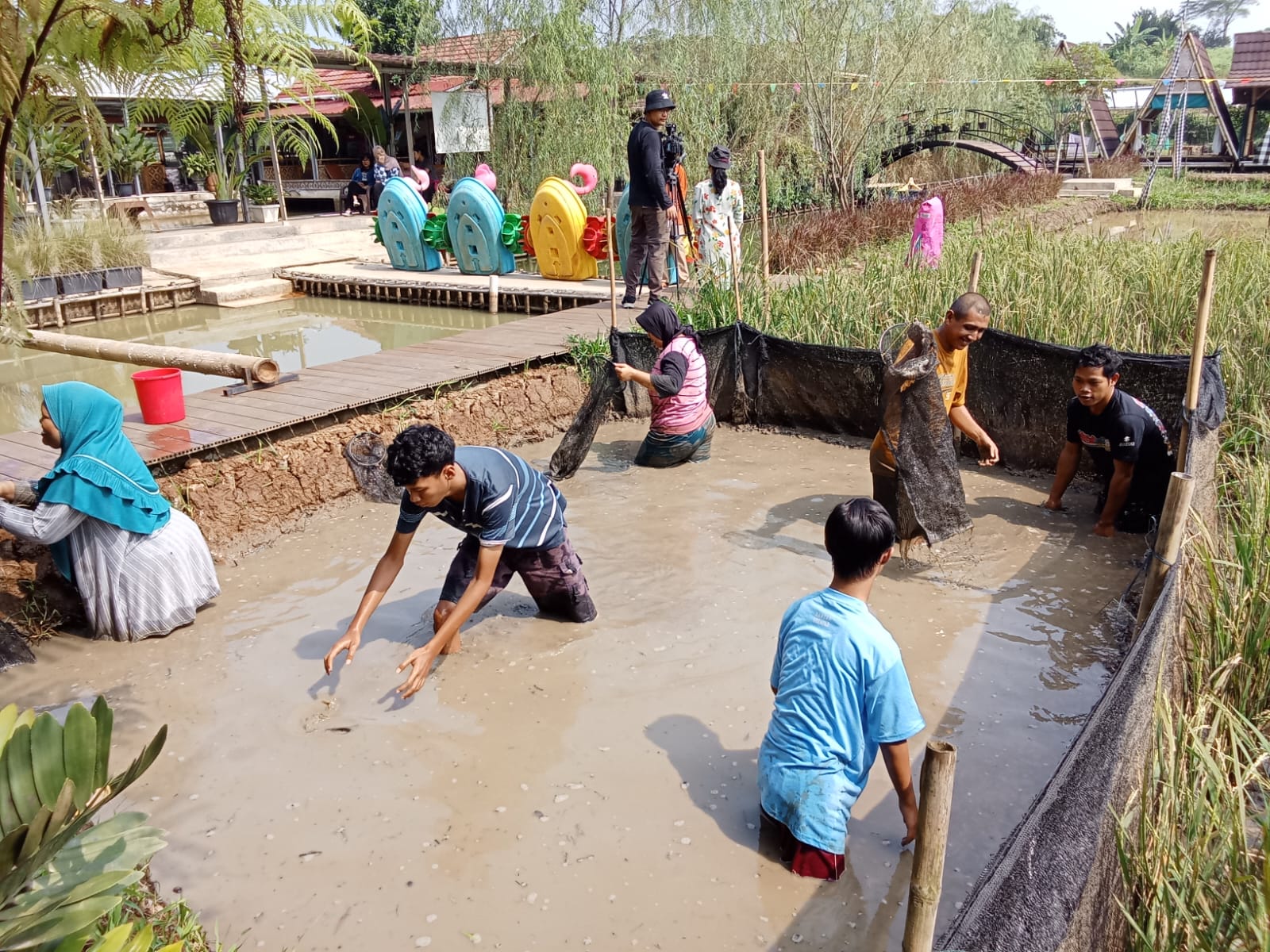 LPK ABK Rumah Bina Kreatif Indonesia Tour dan Trip ke GC Farm Disambut Senang dan Happy