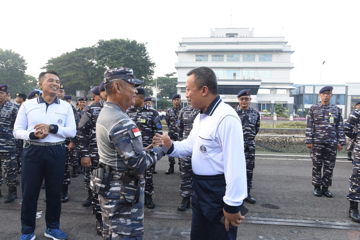Kenang Sebuah Kisah Heroik, Laksdya TNI (Purn) Achmad Taufiqoerrohman Kunjungi Koarmada II